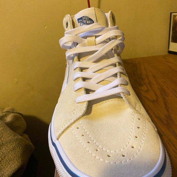 Hey I got new vans shoes for sale - Picture 3 of 6